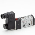 Válvula 5/2 G1/4 simple solenoide 110 VCA - Norgren